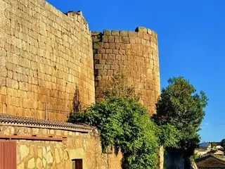 Torreón de la Muralla de Ledesma. Imagen Ayto Ledesma 