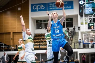 Gil, ante Uni Gyor | FOTO FIBA EUROPE