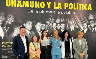 Yolanda Díaz visita la exposición sobre Unamuno reunida en la Biblioteca Nacional de España. Foto Comunicación USAL