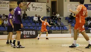 Álvaro Sanz, ante Balonmano Gijón | FOTO SALAMANCA24HORAS.COM