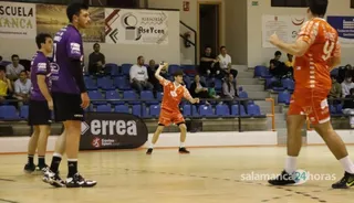 Álvaro Sanz, ante Balonmano Gijón | FOTO SALAMANCA24HORAS.COM