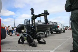 Robot de los TEDAX presentado en la jornada