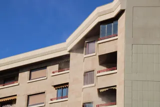 Incendio en una vivienda de la Puerta de Zamora