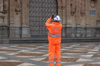 Los bomberos intenvienen en el convento de San Esteban (1)