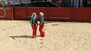 Desfile de disfraces en Cabrillas