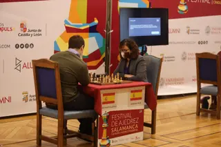 Partidas simultáneas del IV Festival de Ajedrez en Salamanca