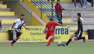 Imagen del derbi entre Unionistas y Santa Marta de Liga Nacional | FOTO SALAMANCA24HORAS.COM