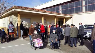 El PSOE de Salamanca acusa a Mañueco del “abandono sanitario de la provincia en el peor momento”