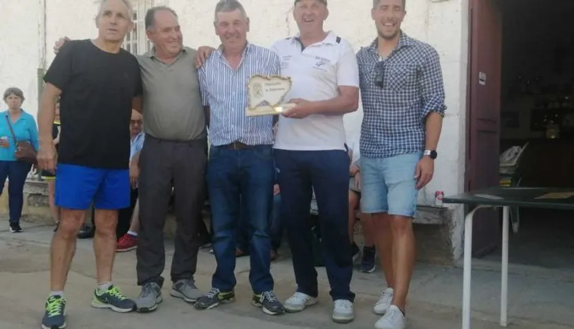 Equipo de calva de Narros de Matalayegua