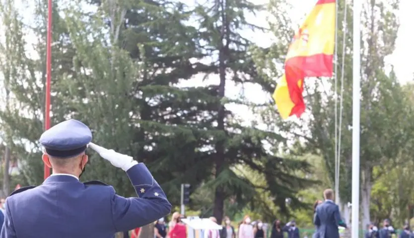 Izado de la bandera en Santa Marta (4)