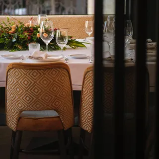 El Mesón de Gonzalo convierte su antigua barra en un comedor privado
