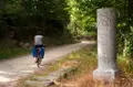 Un ciclista recorre la Ruta de la Plata en Béjar - Foto: Com. Junta
