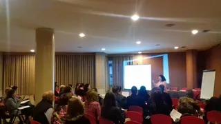 Cerca de cuarenta comerciantes participan en el encuentro de trabajo organizado desde la Concejalía