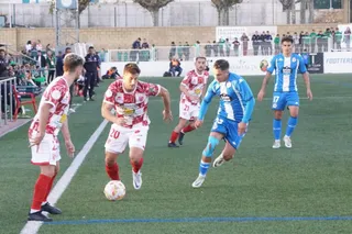 Toti, ante el Deportivo