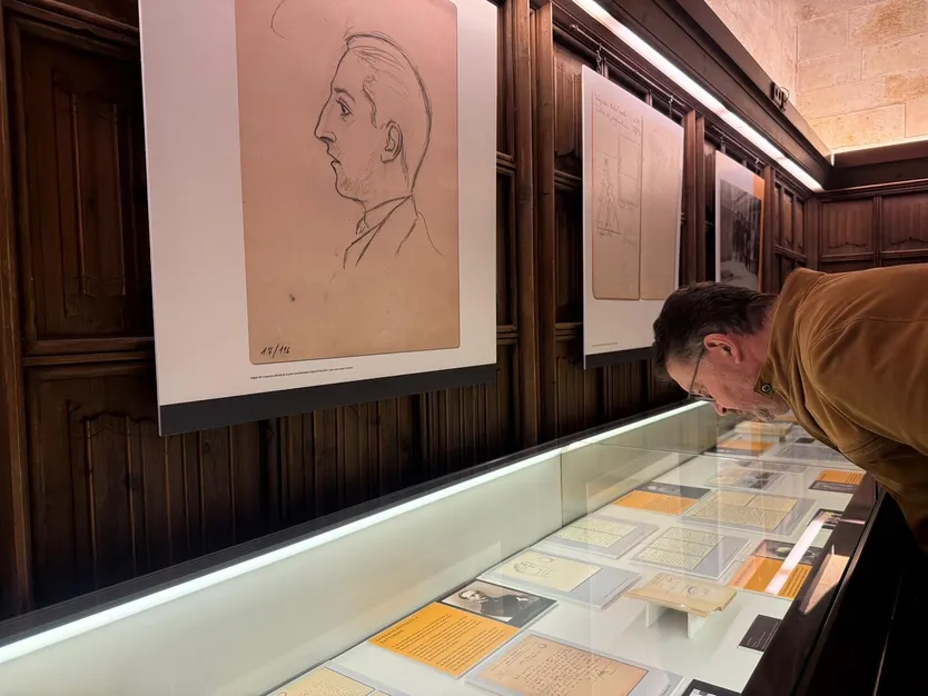 La Universidad de Salamanca inaugura una exposición inédita sobre la relación de Unamuno y la ciencia