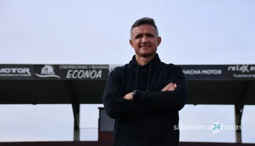Dani Ponz cumple un año como entrenador de Unionistas | FOTO Andrea M