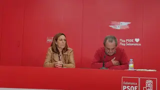 La procuradora del PSOE por Salamanca, Rosa Rubio, y el diputado provincial Luis Rodríguez