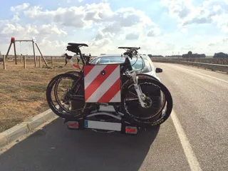 Señal v20 y placa