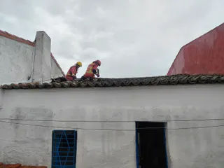 Incendio en una casa en Rágama. Foto| Bomberos Peñaranda