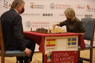 Partidas simultáneas del IV Festival de Ajedrez en Salamanca