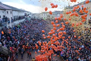 Gran ambiente en el inicio del Carnaval del Toro 2026: el Campanazo en imágenes | Mateo G.J.