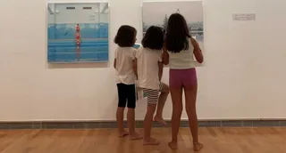 Niñas en talleres del DA2
