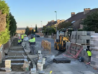 Obras de mejora de las aceras y acceso a las viviendas de la Urbanización de Las Canteras