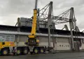 Desmontaje de los videomarcadores del estadio Helmántico | FOTO SALAMANCA CF UDS