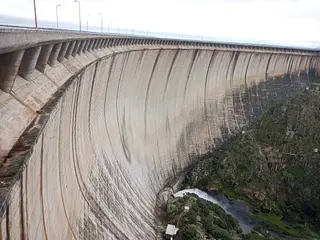 Presa de Almendra