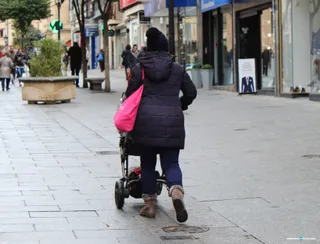 Mujer niño madre