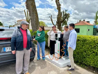 Cargador de vehículos eléctricos en La Vellés