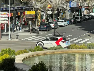 Vehículo TomTom por las calles de Salamanca