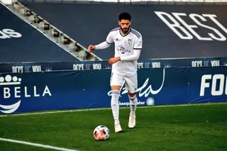 Fernando Román en un partido con el Marbella