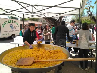 1Paella
