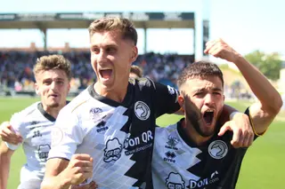 Rabadán y Jonny Arriba festejan un gol de Unionistas ante el Barcelona Atletic | FOTO MÍKEL ANTÚNEZ