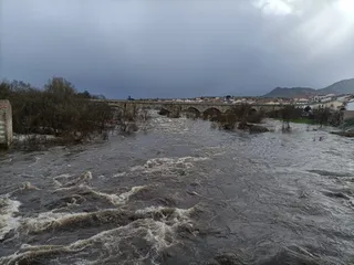 Crecida del río Tormes a su paso por el Puente del Congosto. Imagen Salamanca24horas.com