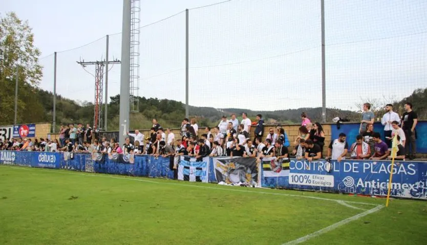 Afición de Unionistas en Urritxe | FOTO UNIONISTAS CF