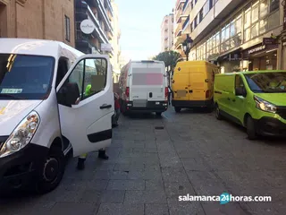 Carga y descarga calle Zamora