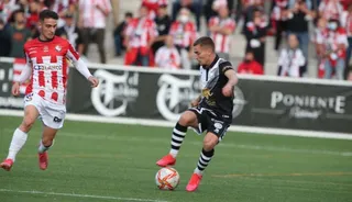 Íñigo, en el partido ante la SD Logroñés / FOTO SALAMANCA24HORAS.COM