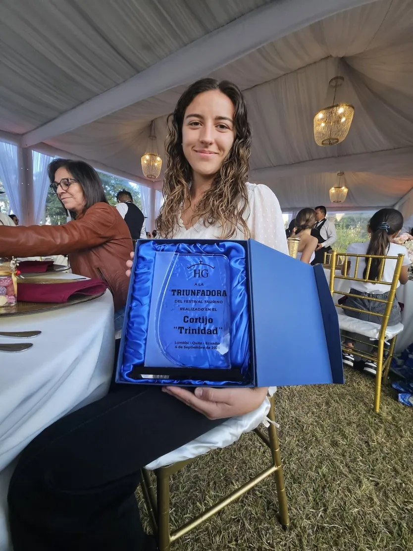 Raquel Martín, triunfadora del festival taurino realizado en el Cortijo Trinidad en Ecuador