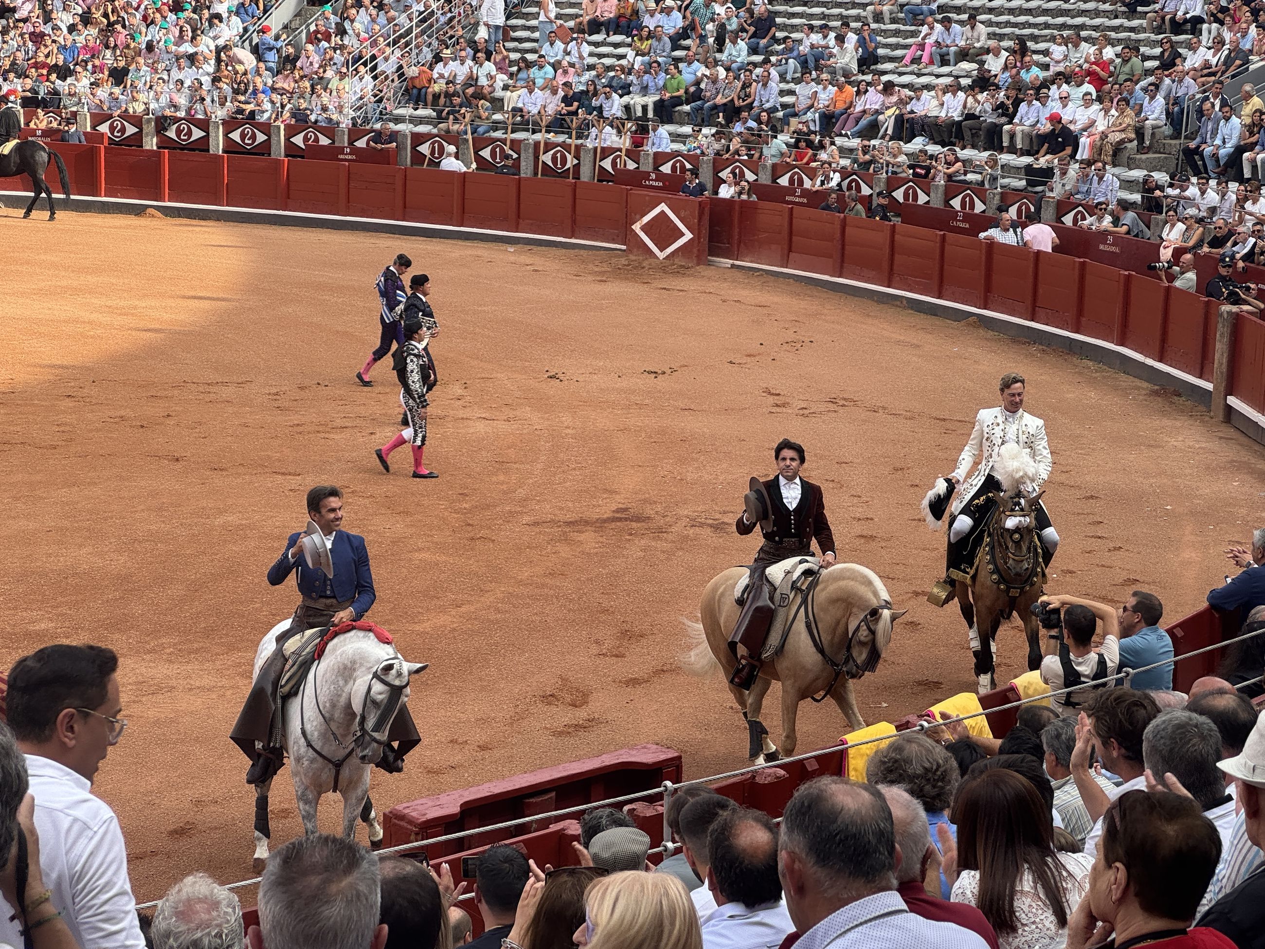 Arranca el paseíllo en La Glorieta con Rui Fernandes, Sergio Galán y Diego Ventura