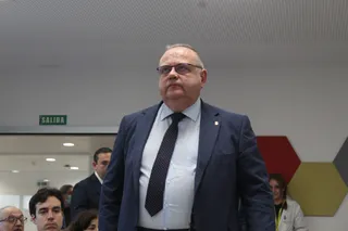 Alejandro Vázquez durante la presentación de la nueva gerente del Complejo Asistencial Universitario de Salamanca