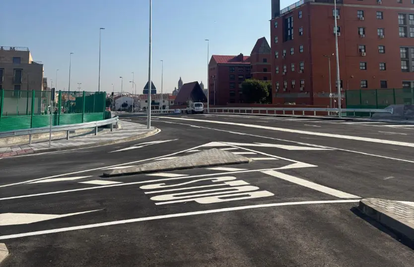 Obras En La Avenida Saavedra Y Fajardo, Vista a Ras De Suelo 2