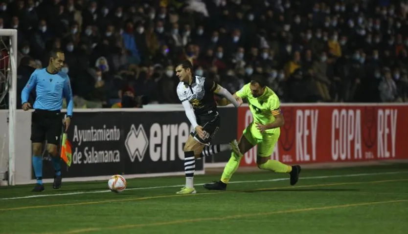 DE LA NAVA CONTRA EL ELCHE | FOTO SALAMANCA24HORAS.COM