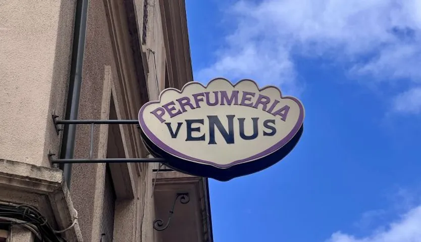Rótulos comerciales de interés especial en Salamanca