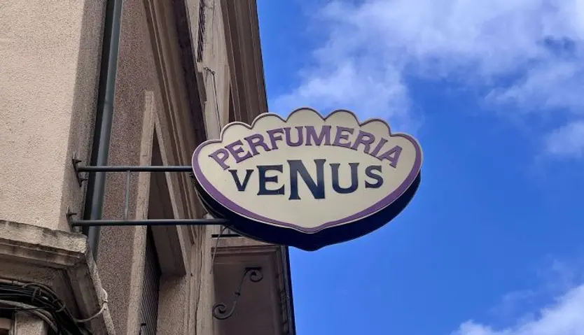 Rótulos comerciales de interés especial en Salamanca