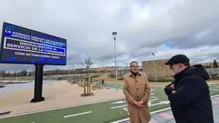 Nueva pantalla informativa junto a Huertos Urbanos