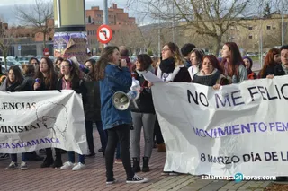 Cacerolada universidad 8M (16)