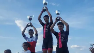 Promesal Caja Rural se trae dos victorias del velódromo El Tiemblo en Ávila