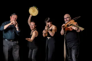 NP D'CAMPOS FOLK